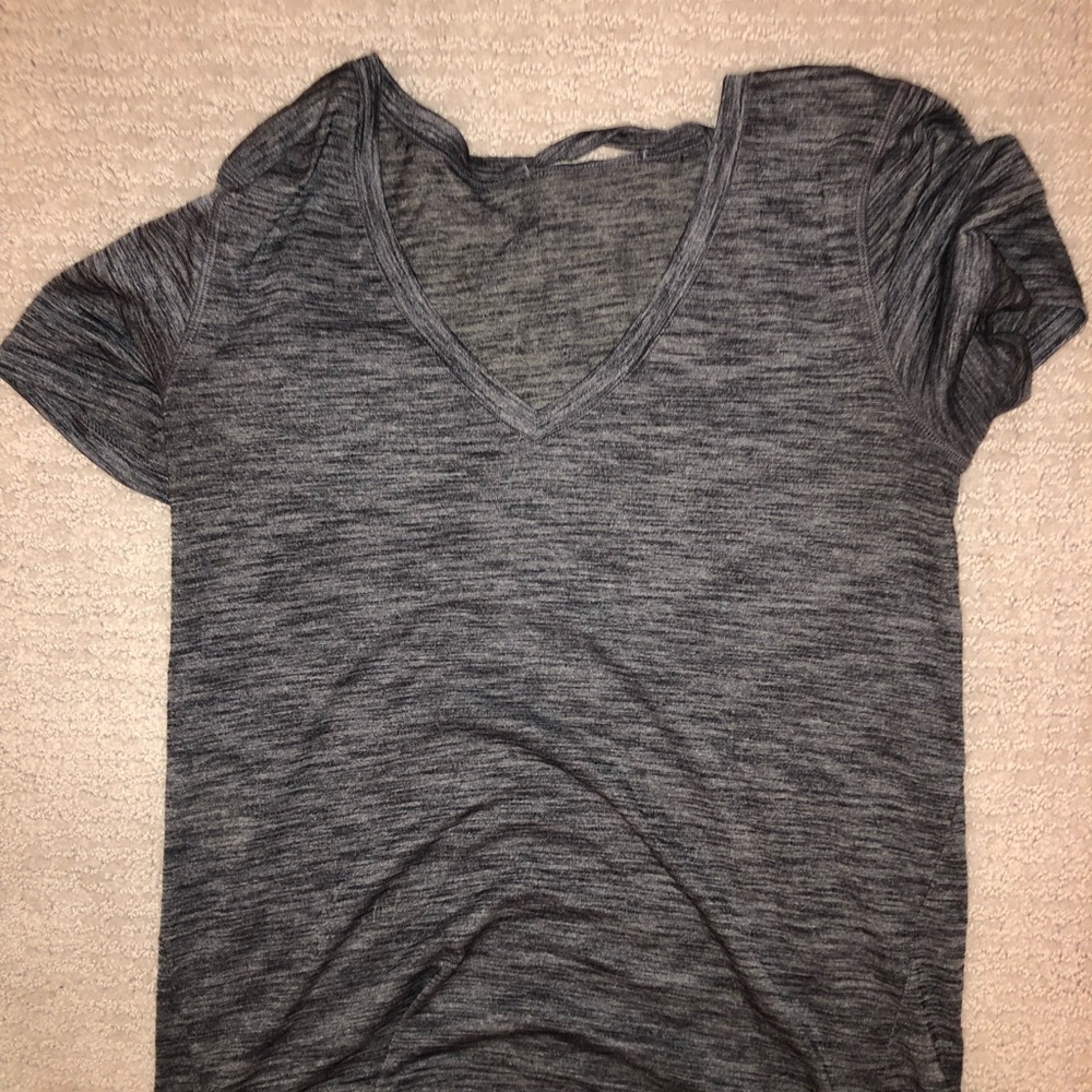 Grey Lululemon T-shirt Top